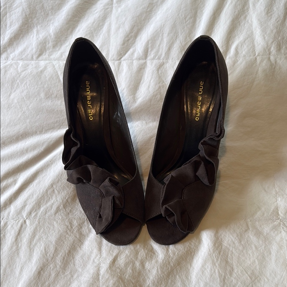 Ann Marino Black Suede Heels with Elegant Bows